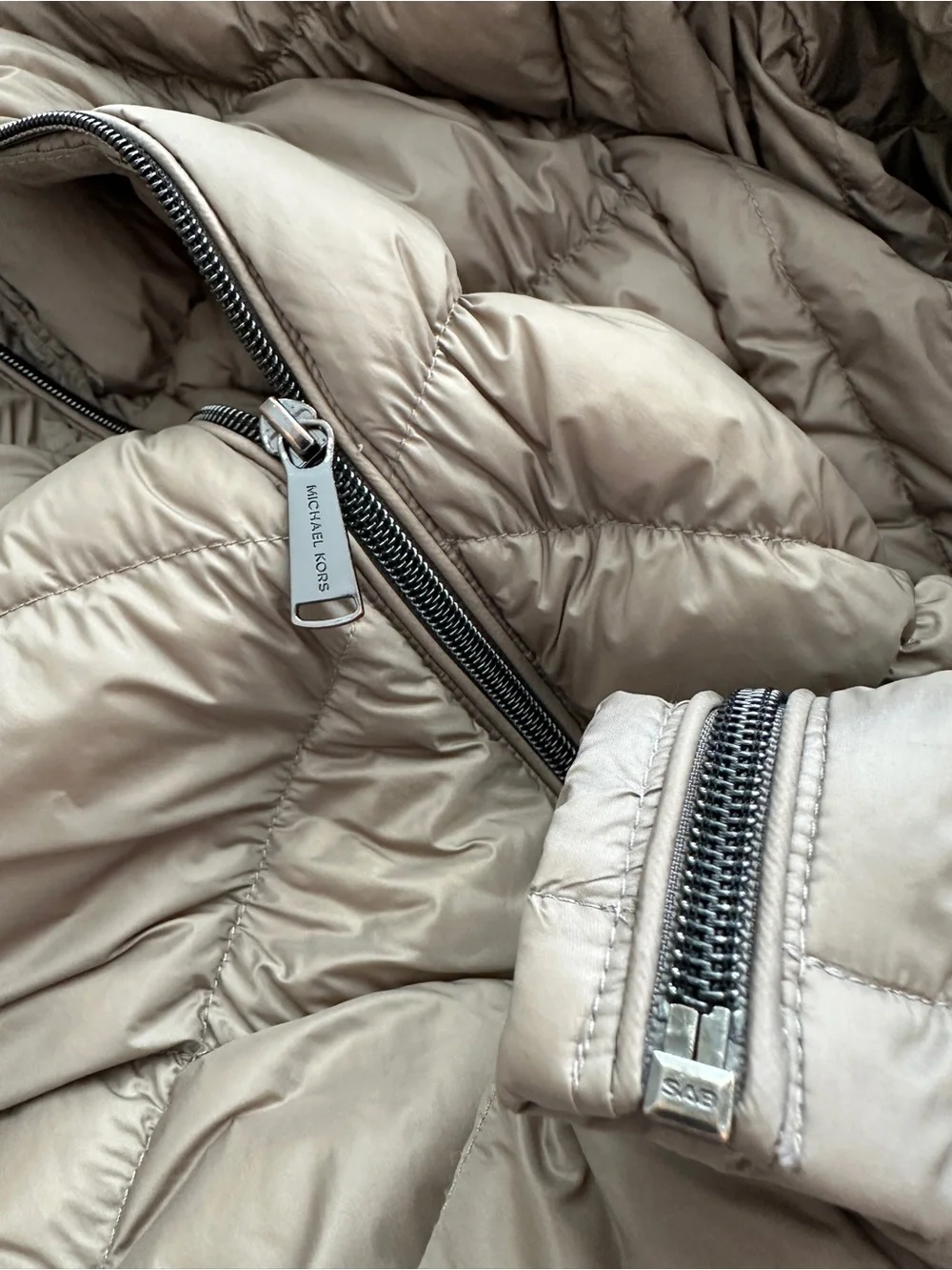 Michael Kors Taupe Quilted Hooded Packable Down Fill Puffer Jacket Size XL